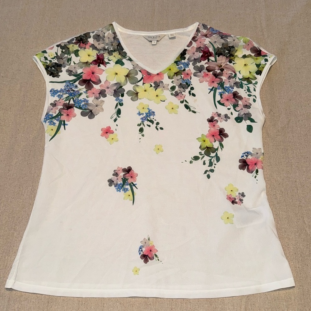 TED BAKER London Floral Print Blouse ✨Like New✨